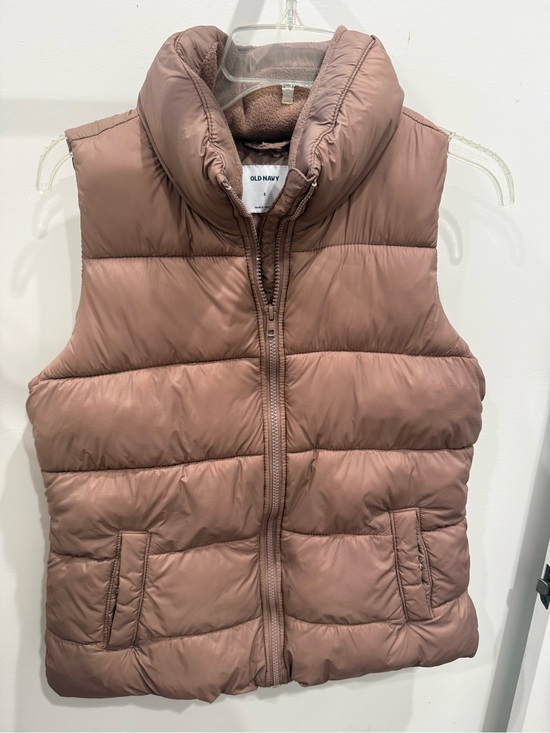 Old Navy Jackets & Blazers - Old Navy Women's Dusty Rose Puffer Vest
